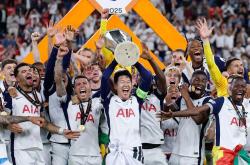 开云下载-网球赛事中热刺战胜对手成功伤退