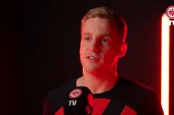 开云下载-法兰克福中场表现稳定，成为球队支柱的简单介绍