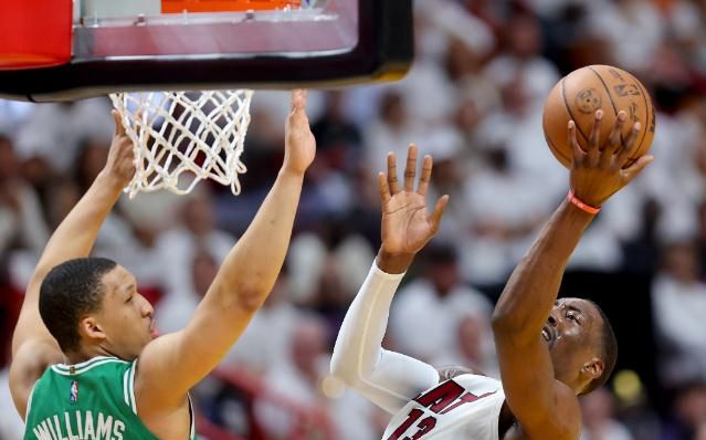 中东球队主场优势明显,掀起足球狂潮 中东球队主场优势明显,掀起足球狂潮