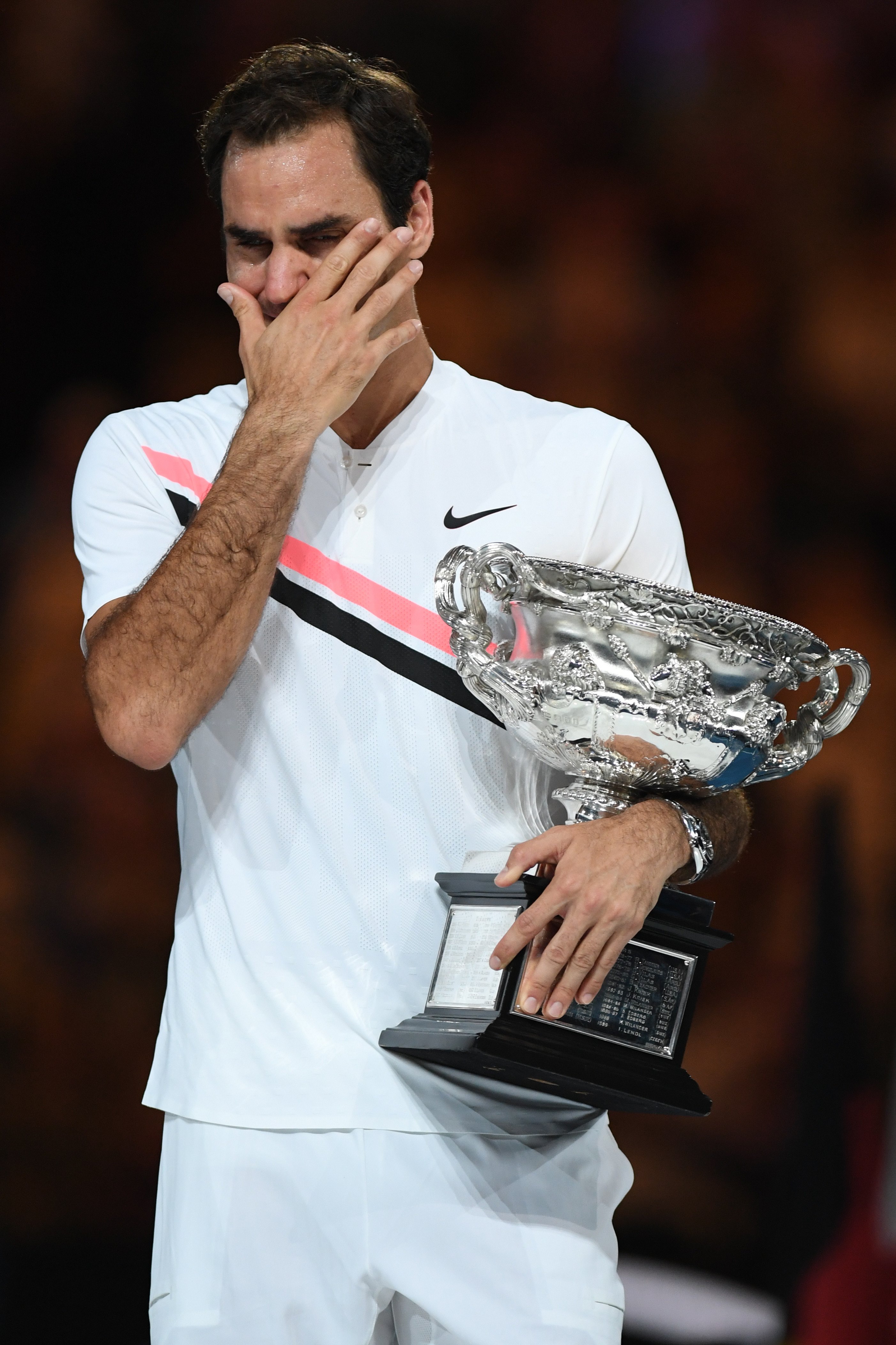 英国网球队逆转世界网球队，费德勒惊艳世界的简单介绍